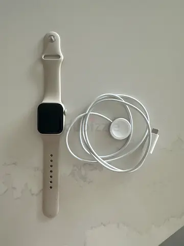 Apple Watch Series (White Sport Band) with Magnetic Charger 41mm strap size