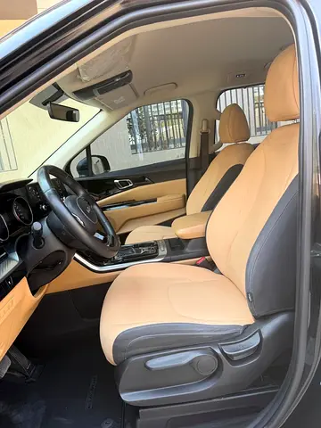 2023 KIA CARNIVAL 缩略图 13