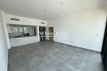 Bright&Spacious | Prime Loc | High Floor