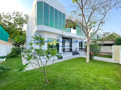 BRIGHT INDEPENDENT VILLA 5BR MAIDS PRIVATE POOL GARDEN INDEPENDENT VILLA