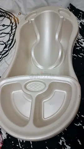 Baby bathtub