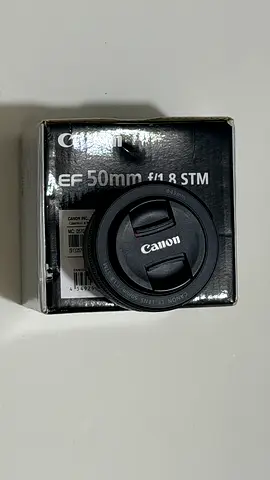 Canon 80 D with EF 50mm f/1.8 STM lens - and Zhiyun gimbal -used, good condition with box
