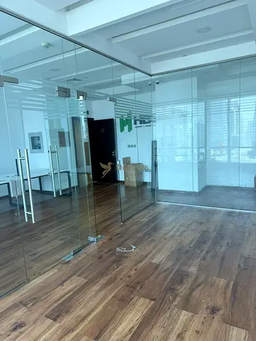 MODERN OFFICE SPACE | PARK LANE TOWER BUSINESS BAY