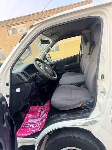 2015 Toyota HIACE 照片 4