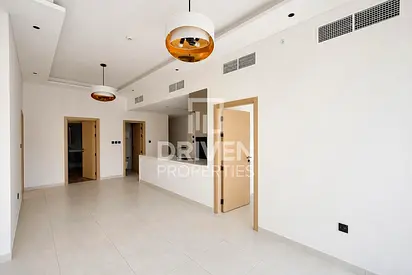 Large Layout | Corner Unit | Close to Mall