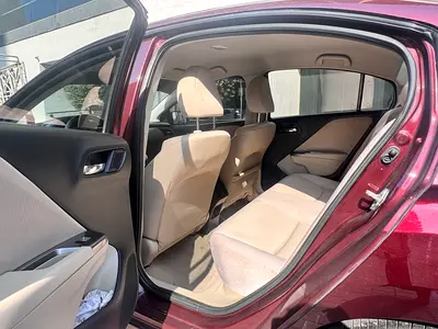 صورة 8 لـ 2017 Honda CITY