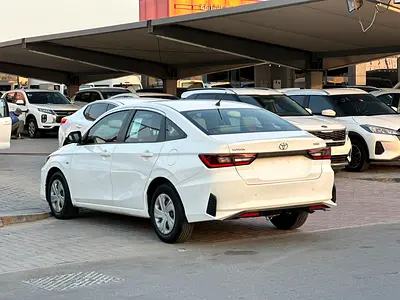 صورة 6 لـ 2023 Toyota YARIS
