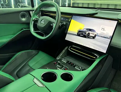 2025 Lotus ELETRE 照片 14