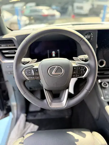 صورة 15 لـ 2026 Lexus GX-SERIES