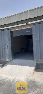 Individual warehouse entrance with convenient loading/unloading access | NO EJARI