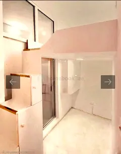 Available partition ready to move Loft Partition, window partition near Metro (Single or Couple)
