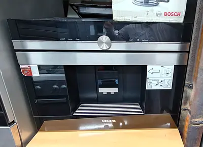 Siemens iq700 Built-in Coffee Machine — Good Working Condition