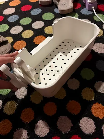 IKEA White plastic sink/utensil drainer caddy with suction mount