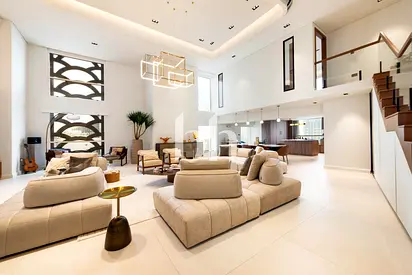 LOFT | Fully Upgraded |Sea and Marina View