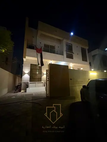فيلا للبيع بسعر 1,450,000 درهم مساحة 3,014 قدم مؤجرة بـ90 ألف سنويًا شاملة الكهرباء والماء