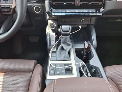 2025 Toyota PRADO — фото 16
