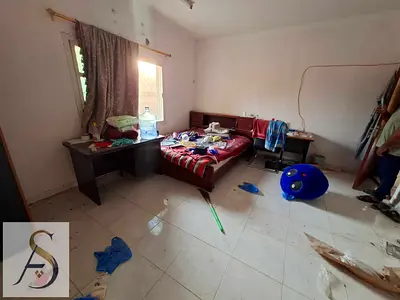 Spacious 5 bedroom hall villa/ al ghafia area