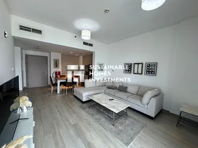 Fully Furnished | Vacant | Stunning Canal View
