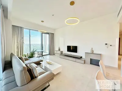 Fully Furnished| Spacious | Canal Front Living