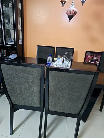 4 chair dinning table