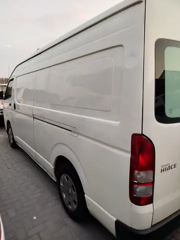 2015 Toyota HIACE 照片 11