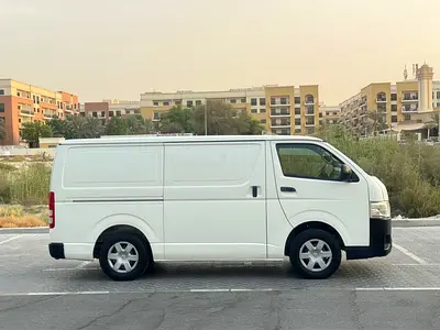 2015 Toyota HIACE 照片 12