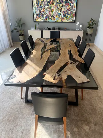 Resin and wood Dining table and chairs