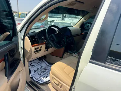 2014 Toyota LAND CRUISER 照片 3
