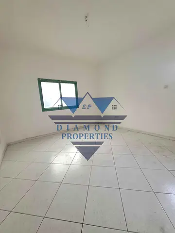 Very spacious and good location near by buss stop king faisal Rd 2bhk close hall with dining table space Available for only family just 33k