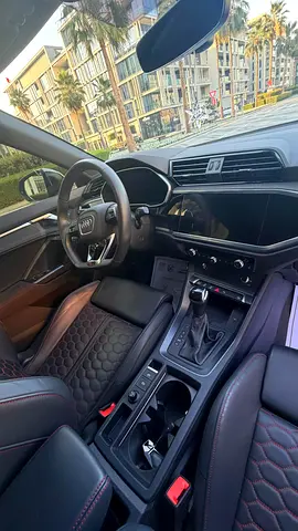 2024 AUDI RS Q3 photo 9