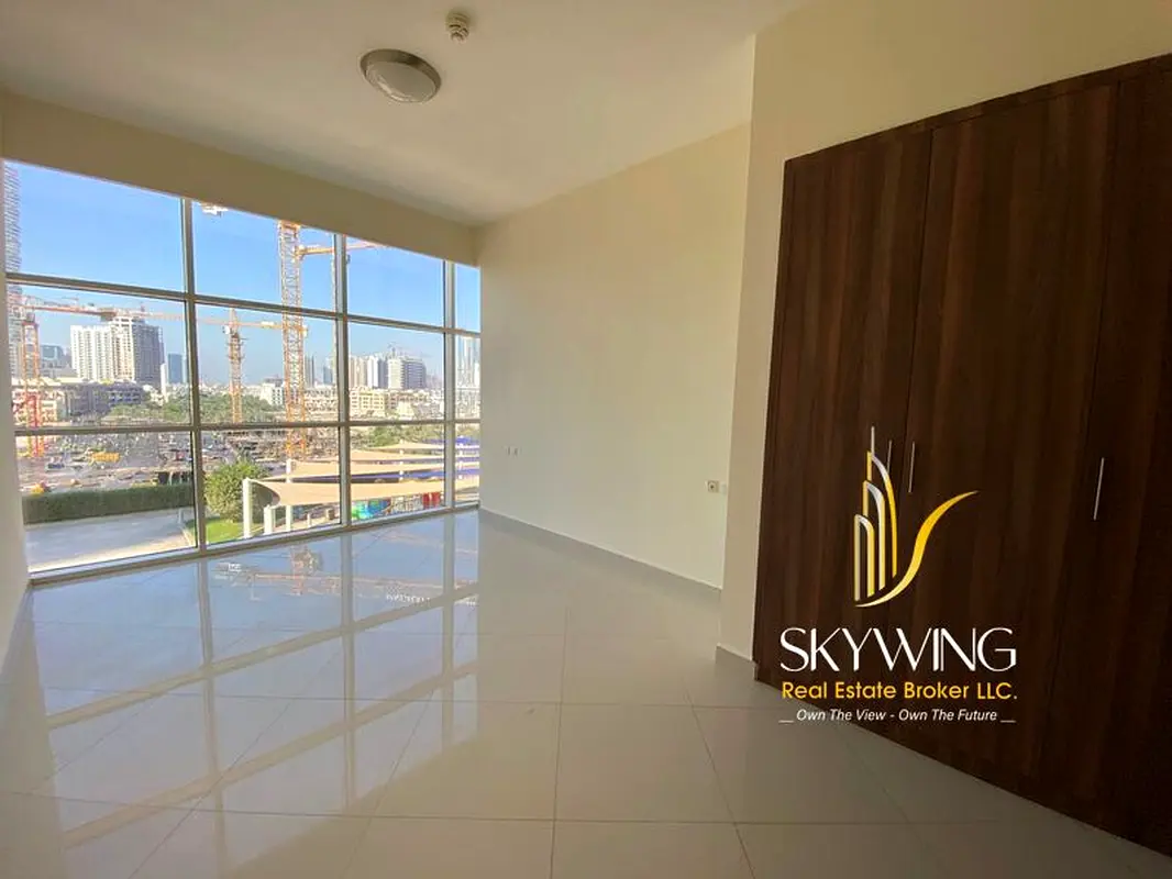 Spacious 1BR | Multiple Chq | Prime Location