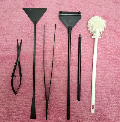 Set of Aquarium Maintenance Tools – Scraper, Tweezers, Brush, Net Handles