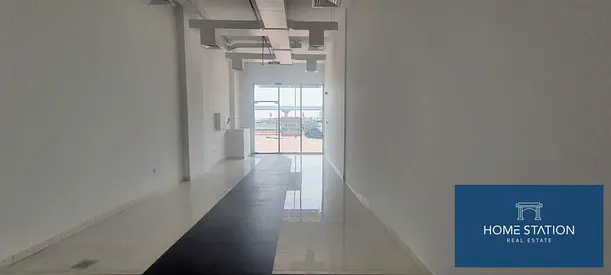 UNIQUE LOCATION SHOP AVILABLE NEAR MALL OF EMIRATES