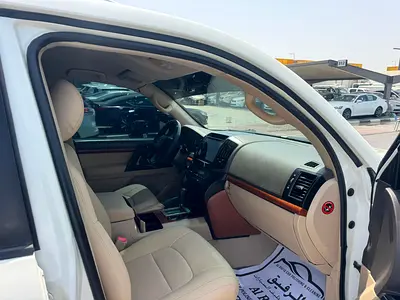 2014 Toyota LAND CRUISER 照片 10