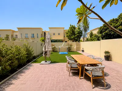 Large Garden, Upgraded bathrooms