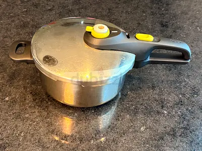 Tefal pressure cooker