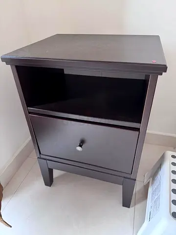 Bed side table