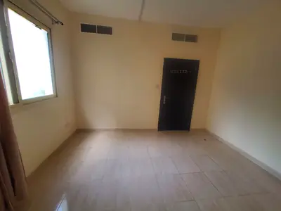 Lavish 1bhk good building near muwailah bus stop rent 30k