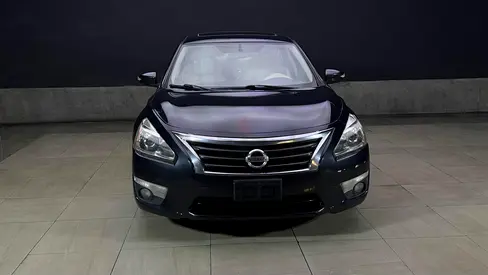 Nissan Altima 2015 model USA Version very good conditions