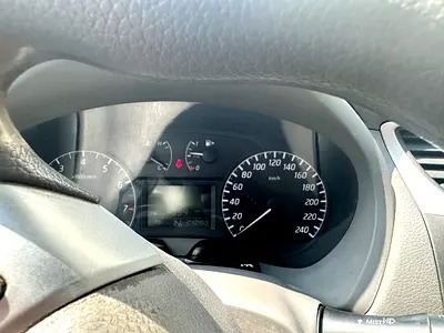 2015 Nissan TIIDA — фото 7