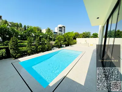 Villa in Al Zorah, Ajman, in the heart of the golf course complex. Freehold ownership, including electricity, water, and air conditioning.