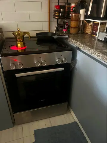 Bosch freestanding electric oven and hob 60 cm- good working condition