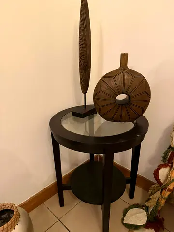 Home Decor and Accents, Pots, Tables - Excellent Condition
