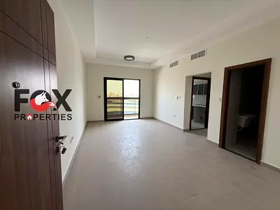 Al Jurf 2, Ajman – Brand-new 1BR, first tenant, master, 2 baths, balcony. AED 38K/year, 4 or 6 payments, cheque deposit.