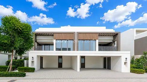 Closed Kitchen | Landscaped | Single Row