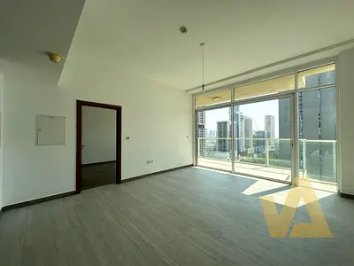Amazing | pool view | Multiple Cheques