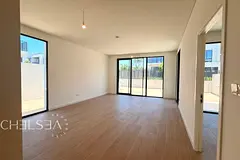 VACANT | UNFURNISHED | SINGLE ROW