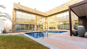 Single Row| Near To The Park |With A Private Pool