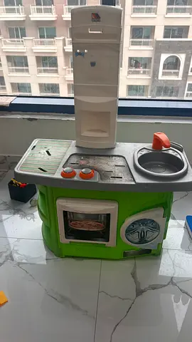 Free kids Kitchen set