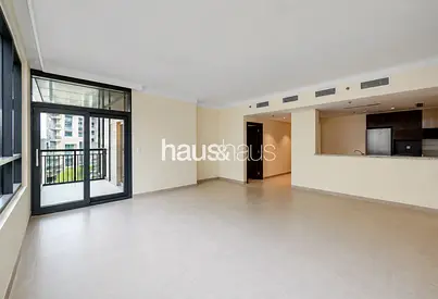 Largest 1 Bed Layout | 1,167 sqft | Vacant